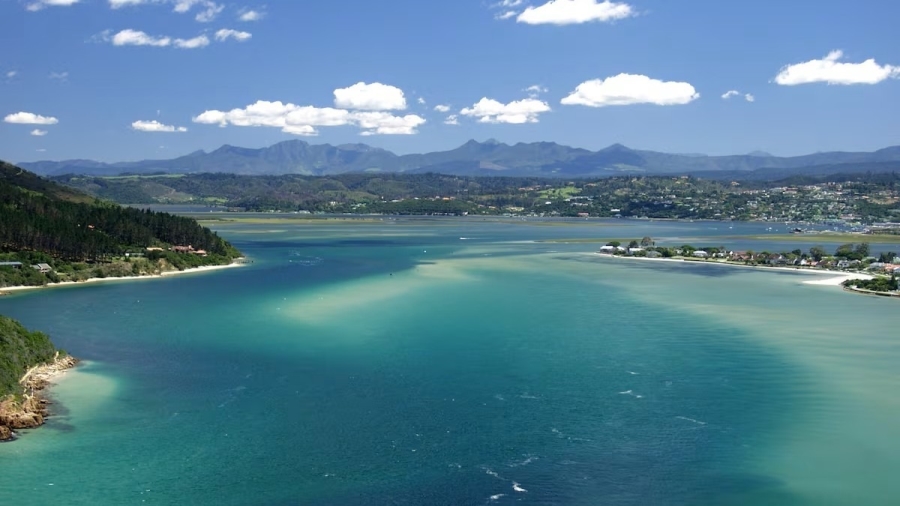 To Let 1 Bedroom Property for Rent in Thesen Islands Western Cape